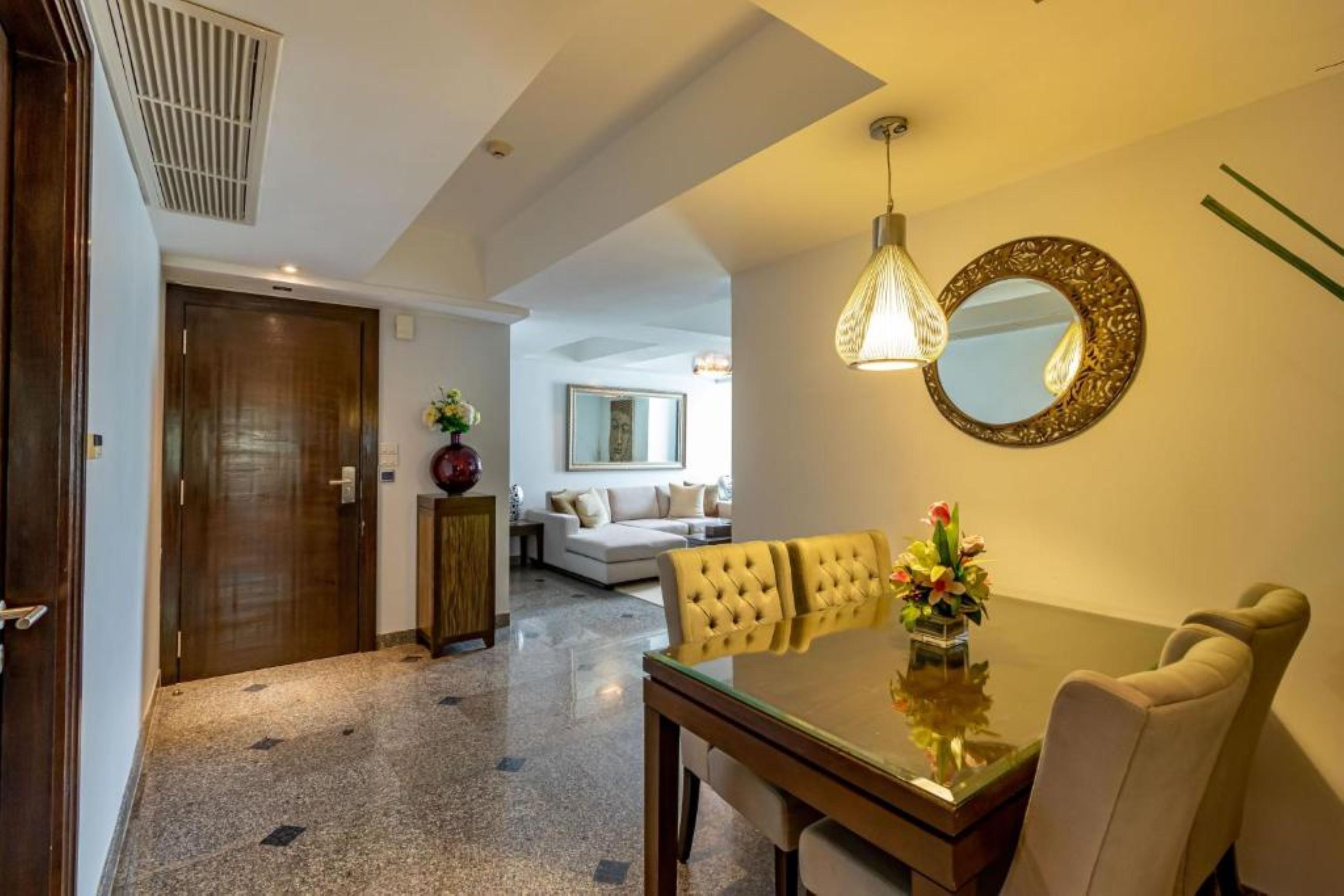 Khách sạn hẻo lánh The Celadon 5*